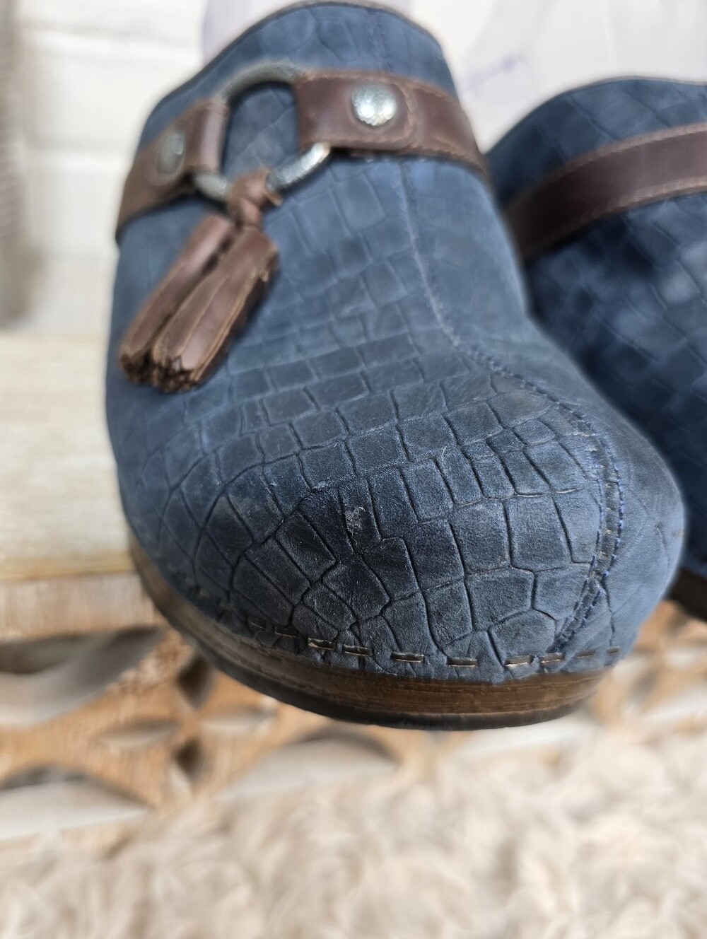 Dansko Navy Leather Croc Embossed Tassel Clog Size 9.5/10 US - Picture 11 of 11